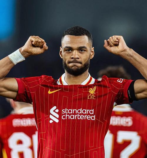 维尔茨数据：8次关键传球+送出助攻，5次过人4次成功，获评8.7分