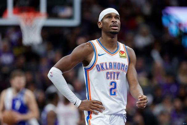 游刃有余！亚历山大半场7中6拿到16分5助正负值+25