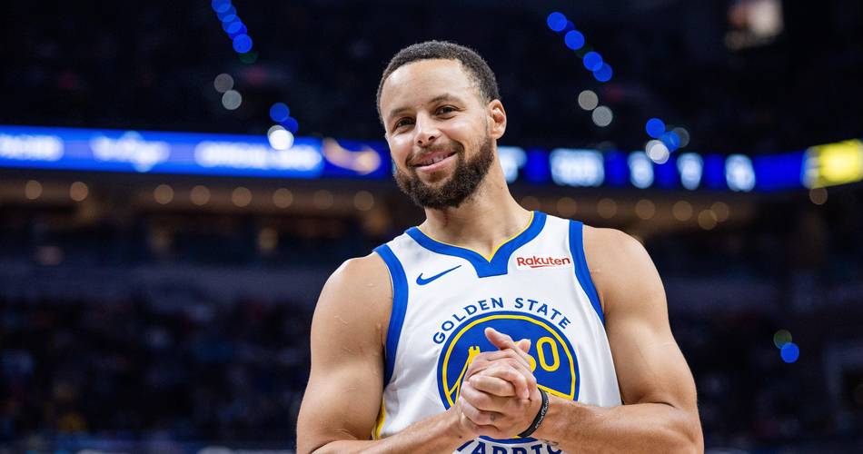 Shams:库里此前因膝盖问题接受富血小板血浆注射目前已没有肿胀