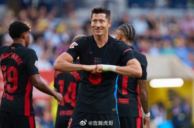 弗里克：中场时我要求球员更加精准莱万说他有能量留在比赛中