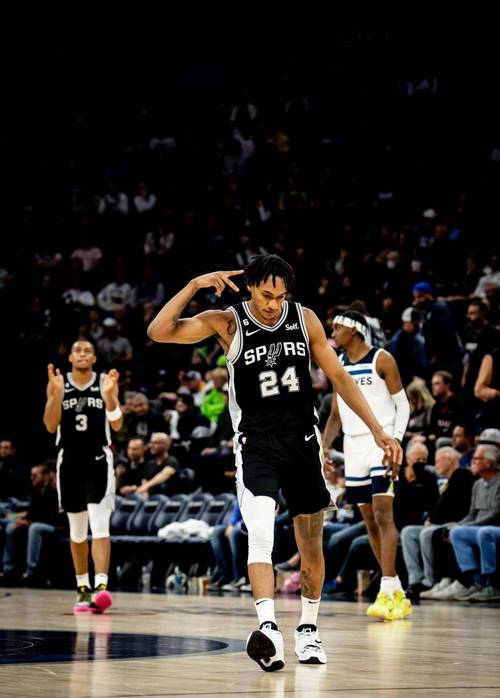 明天马刺迎战太阳缺席一场的瓦塞尔迎来复出