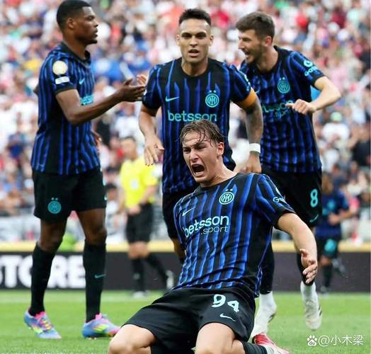 起冲突！卢克曼被推倒后起身报复德勒古欣，卢克曼、波罗染黄