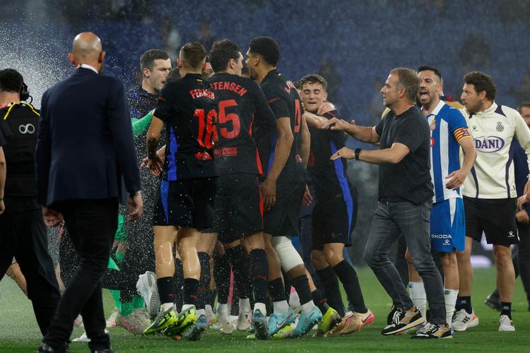 西甲3月最佳教练候选：西蒙尼、弗里克、路易斯卡斯特罗