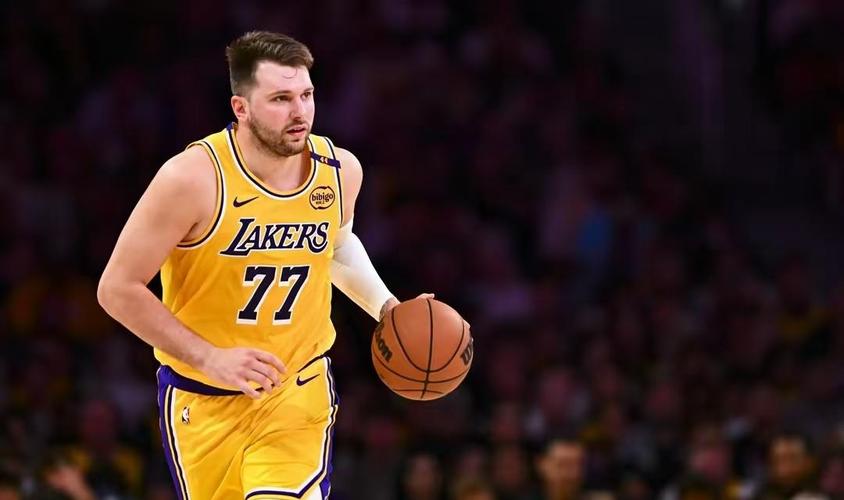 贝弗利：坎宁安是MVP前三他是黑人版&运动能力更强的东契奇