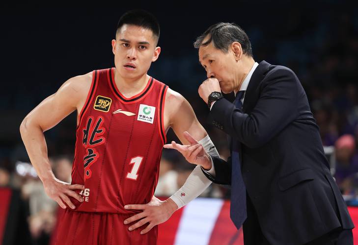 接力上了！陈盈骏连续三分球+造三分犯规连拿9分打停辽宁