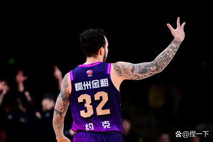 替补手感很热!吴前7中5拿到14分三分5中4&首节命中压哨三分