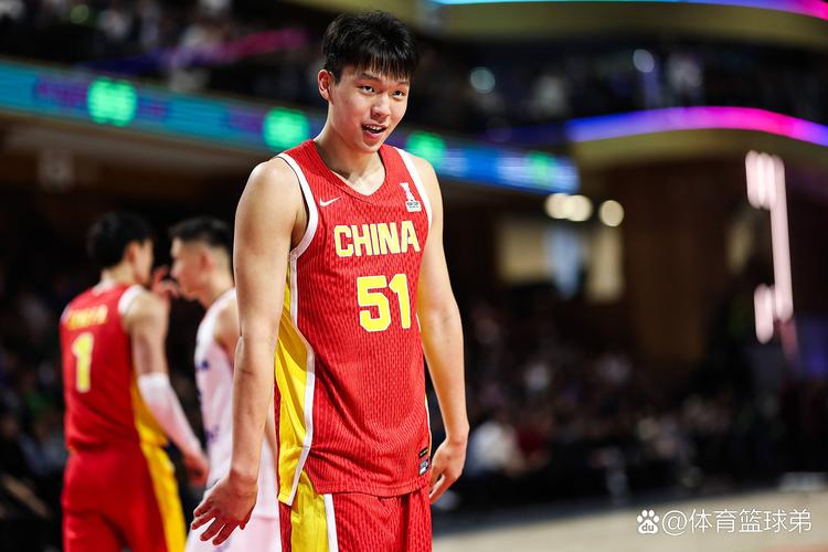 需要精进的部分杨瀚森:篮板联盟有很多老油条我要努力打好球