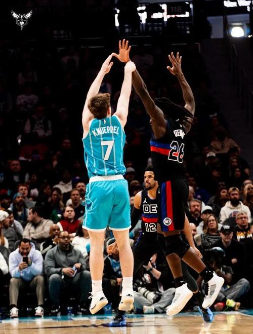 这场投篮有点拉！克尼佩尔9中3&三分6中1拿到9分3板5助