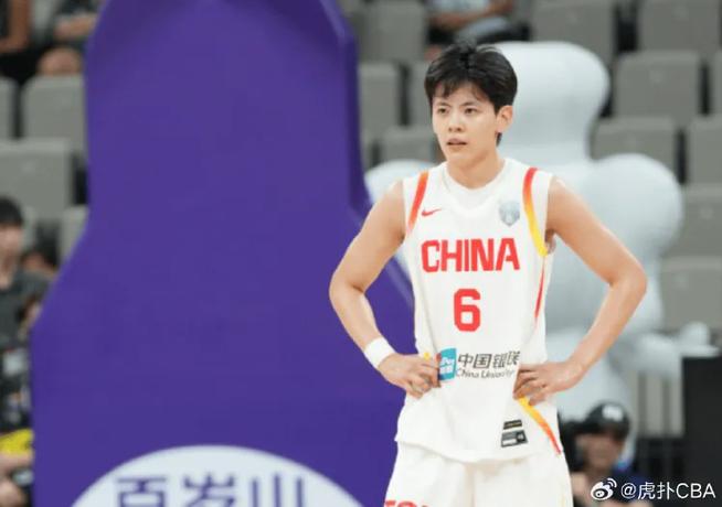 出场时间还不少！杨舒予半场16分钟5中2&三分4中1拿5分2板1助