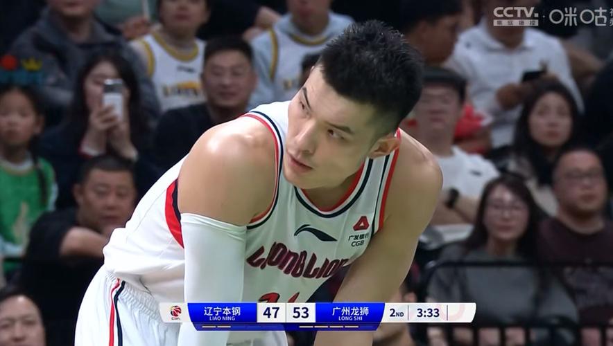 积极高效！郭凯半场5中5拿下12分5板1助4前场板