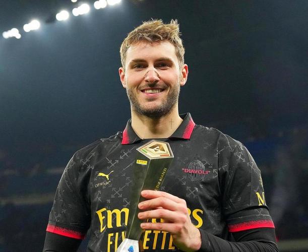 米体：阿莱格里曾要求莱奥更多帮助球队，莱奥身心俱疲说他做不到