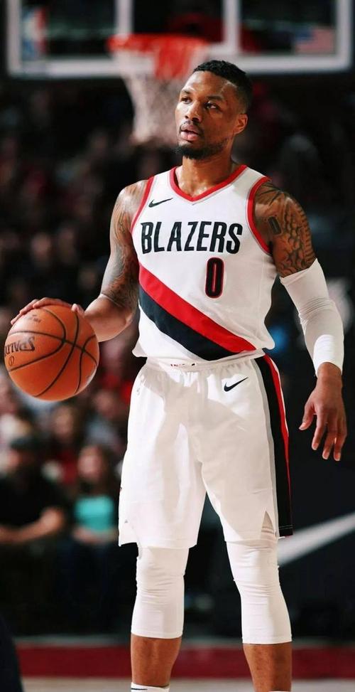 贝弗利：利拉德不属于名人堂他没有总冠军&在普通球队得高分不够