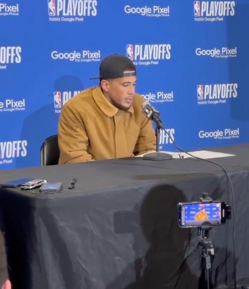 有说法穆雷常规赛生涯对布克19胜2负对阵太阳22胜5负