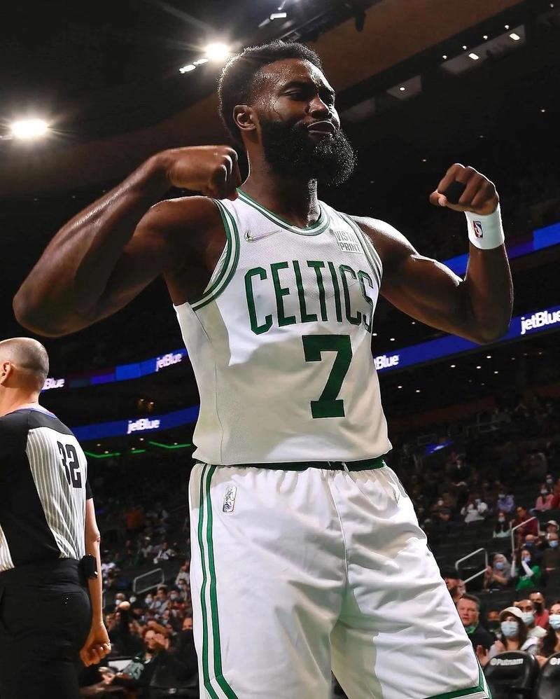 布朗：弗拉格球风强悍我喜欢他打球方式这年龄有这表现实属难得