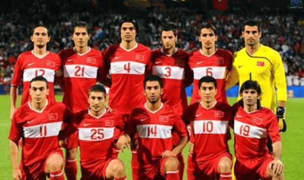 土耳其vs罗马尼亚首发：恰尔汗奥卢、居莱尔、伊尔迪兹均先发出场