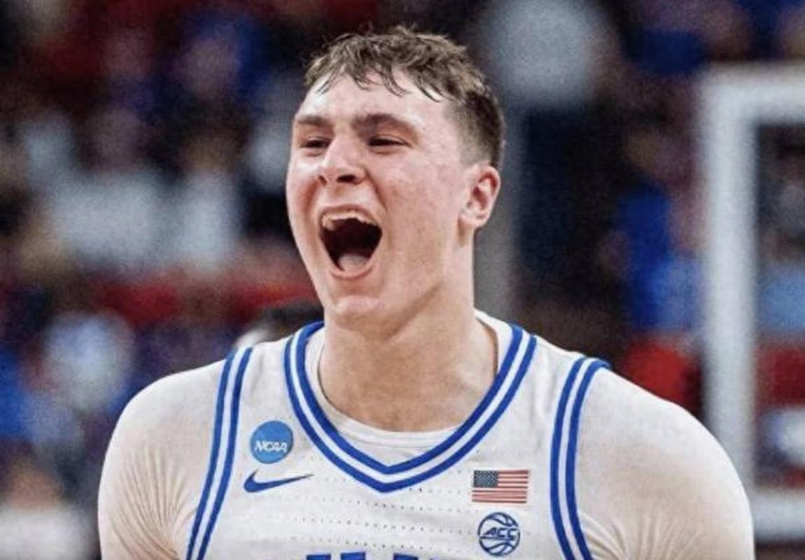 【菜鸟】弗拉格26分8板7助2断埃奇库姆22分6板6助里斯26分17板