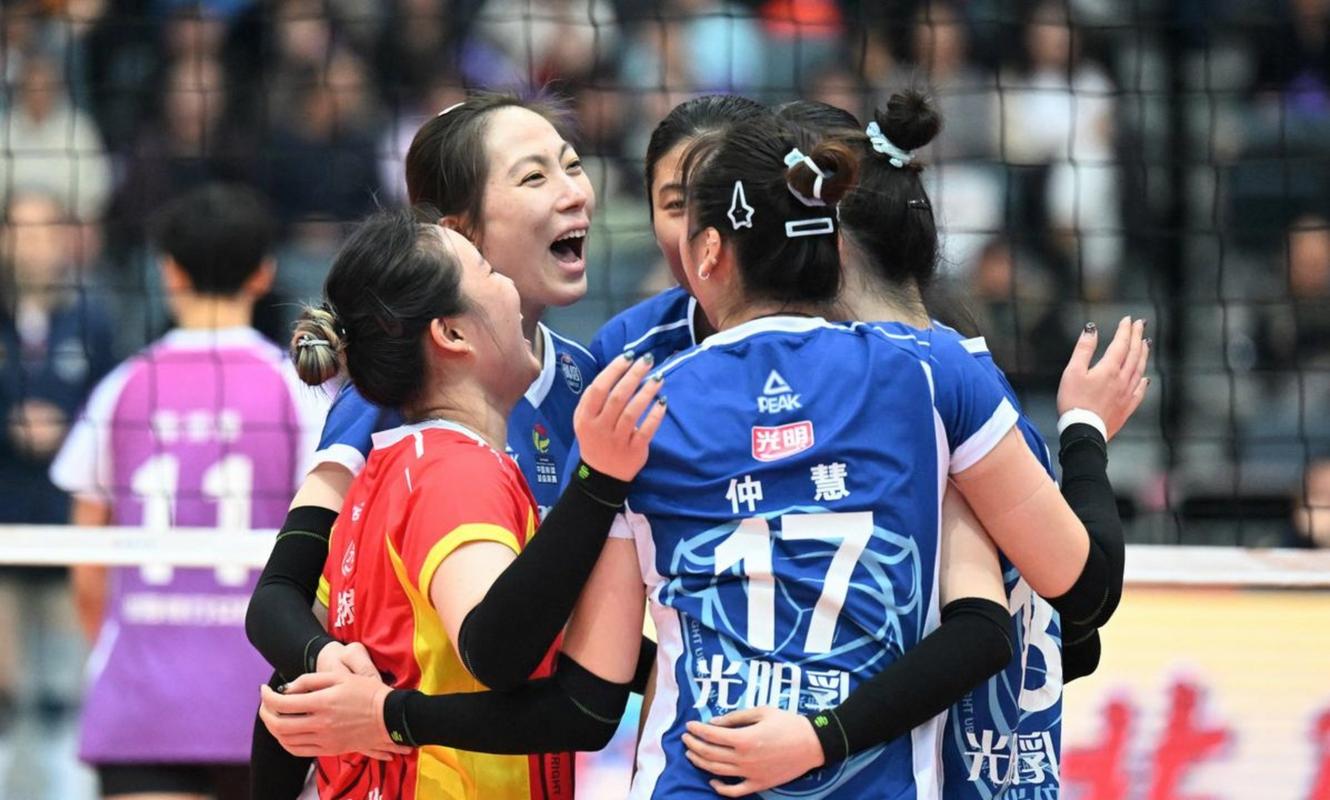上海女排时隔25年夺冠！上海21战胜江苏，夺得排超联赛冠军